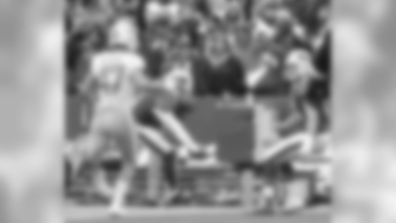 QB Tyrod Taylor (5)