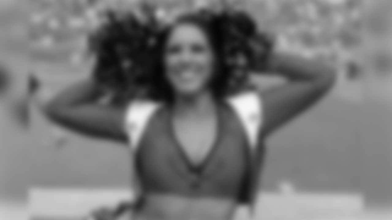 180819, CB, Denver Broncos, 2018 Brielle, DBC, Cheerleaders DBC, Cheerleaders Photo By: Paul Cloud