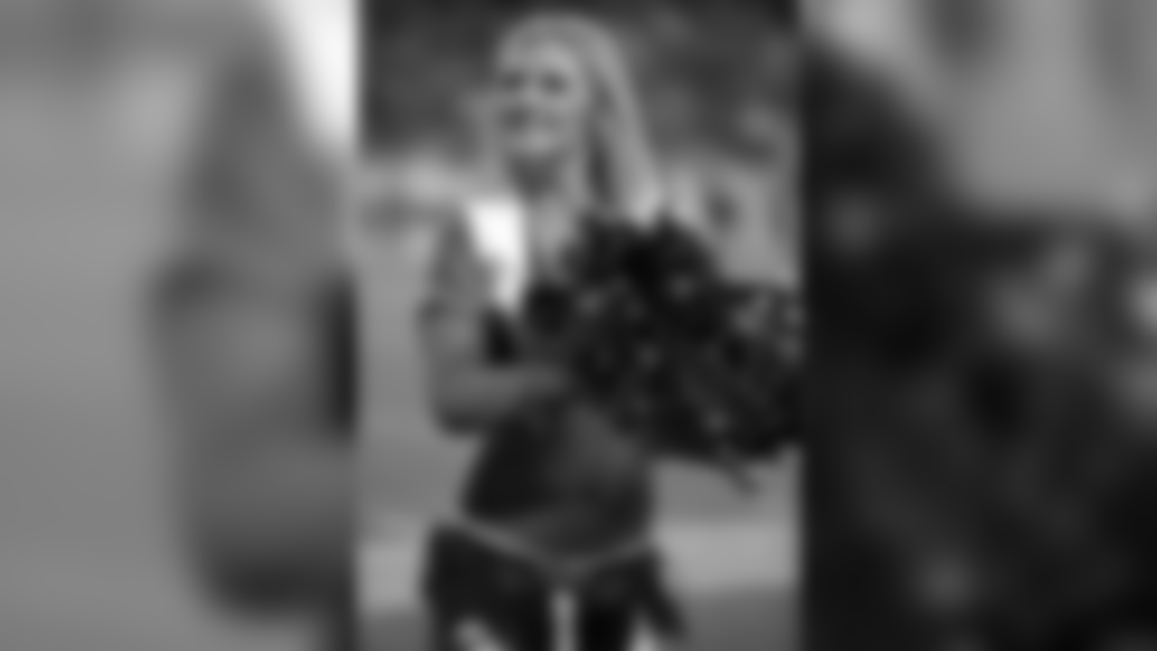 180819, CB, Denver Broncos, 2018 Miranda, DBC, Cheerleaders DBC, Cheerleaders Photo By: Paul Cloud