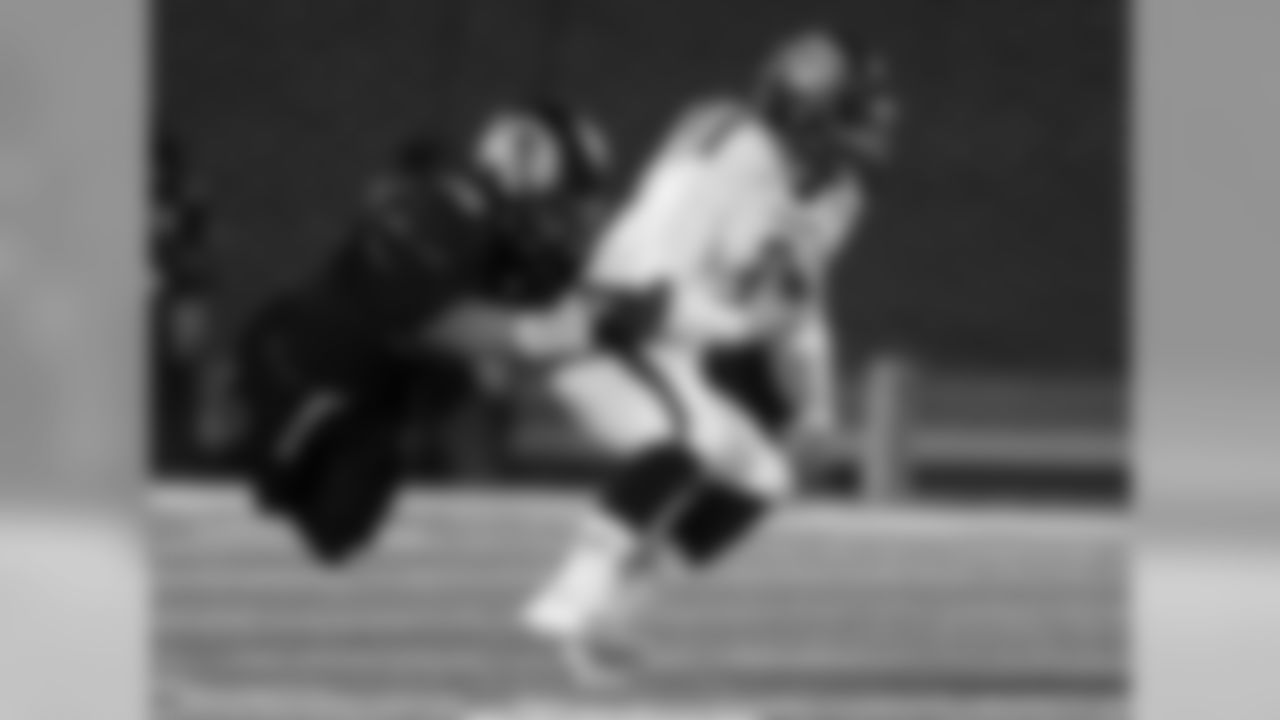 Shane Ray sacks Texas A&M's Johnny Manziel in 2013.