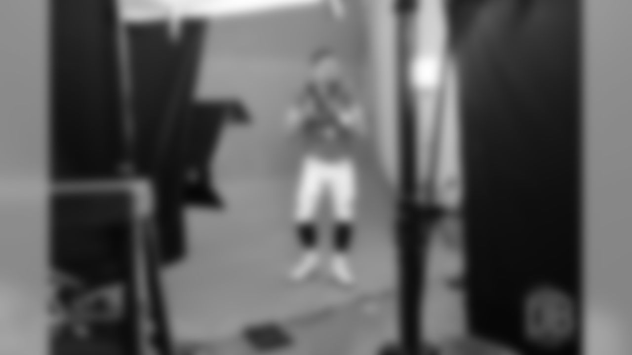 Quarterback Case Keenum (4) poses for photos during the media sessions with network photographers and videographers on June 12, 2018.