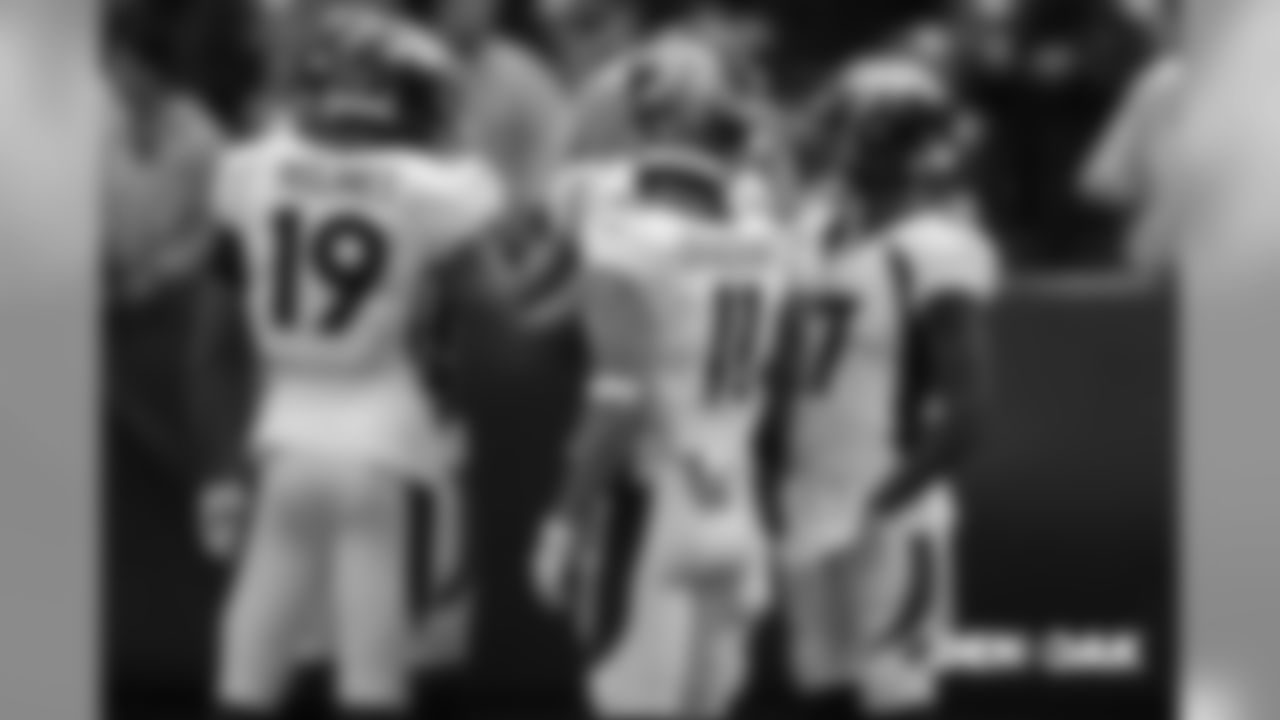 Broncos wide receivers warm up on the field pregame before the Broncos' Week 16 game against the Oakland Raiders on December 24, 2018.