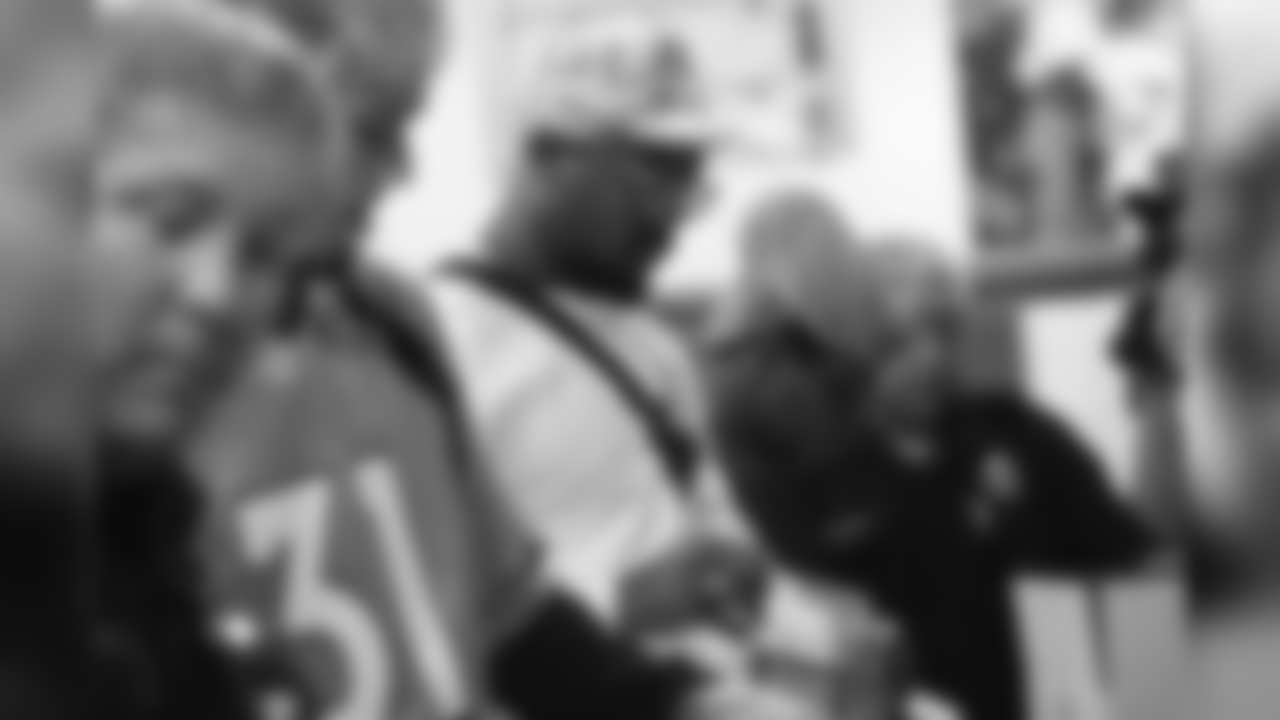 Von Miller during a meal-packaging event with Feeding Children Everywhere at the Denver Broncos Boys & Girls Club on May 14, 2019, with volunteers from the Broncos, the Denver Police Department and the club.