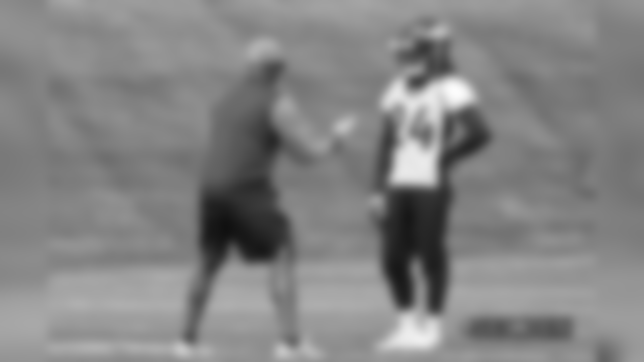 Defensive Backs Coach Greg Williams and Adam Jones during practice at UCHealth Training Center on September 5, 2018.