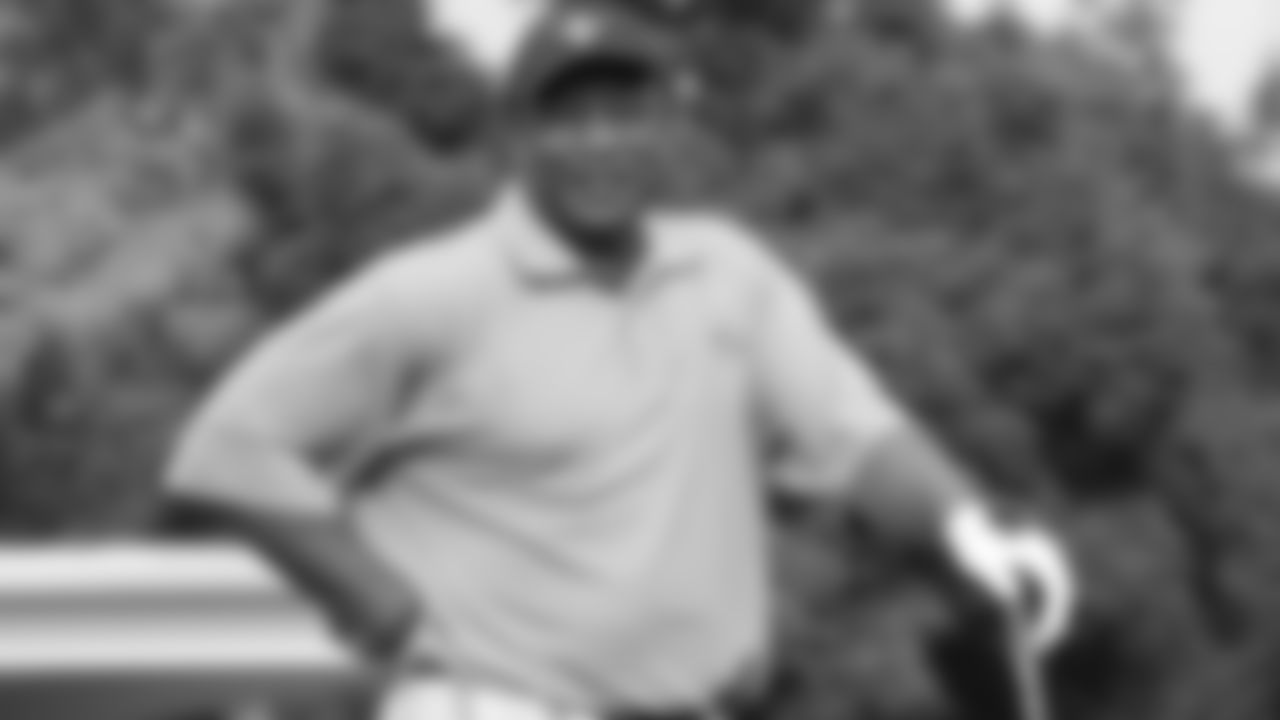 091218-AlumniGolf-7