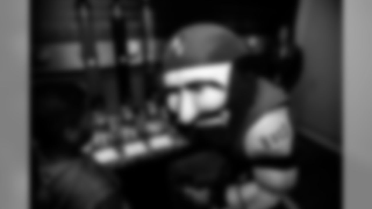181209_GL_JEWeb_074