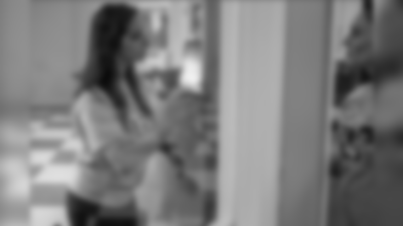190510_MC_BucsDayOfServiceWEB_0037