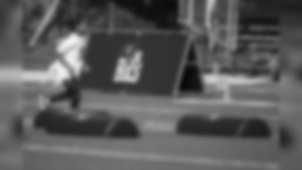 190112_KZ_JrBucsGirlsFlag_0048