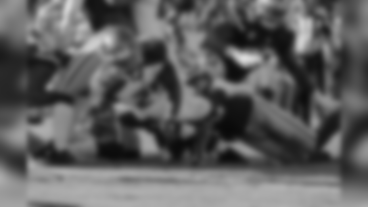 RB Peyton Barber, No. 25