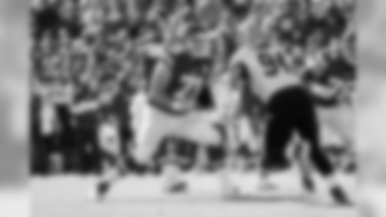 #71 RT Mitchell Schwartz (81.8)