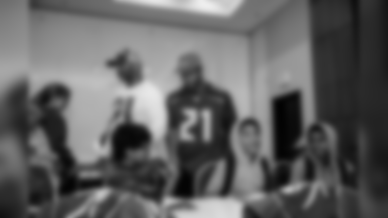 181209_GL_JEWeb_009