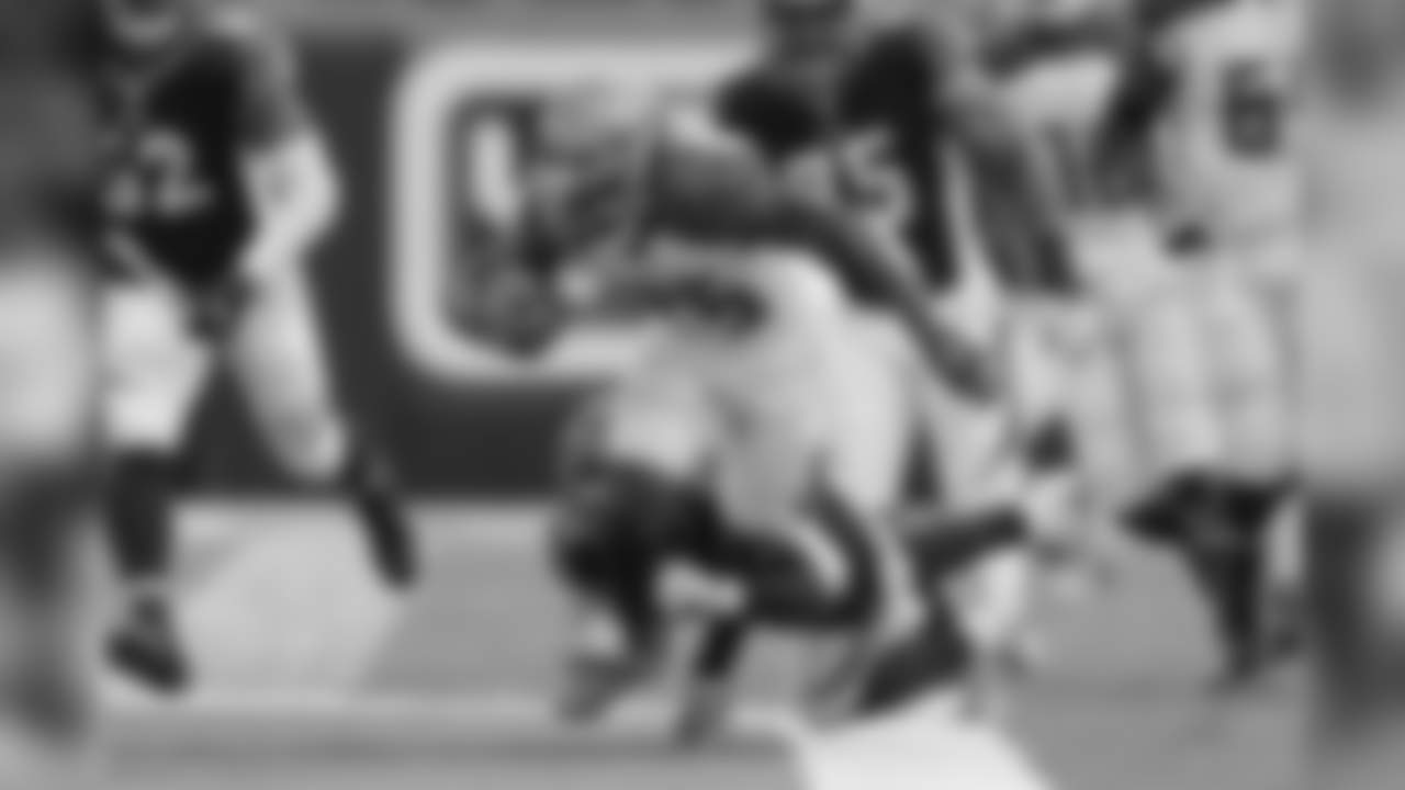 RB Peyton Barber, No. 25