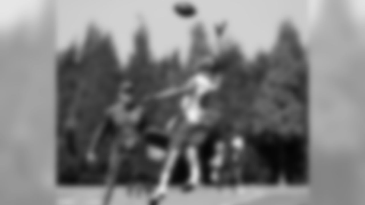 WR Kenny Bell