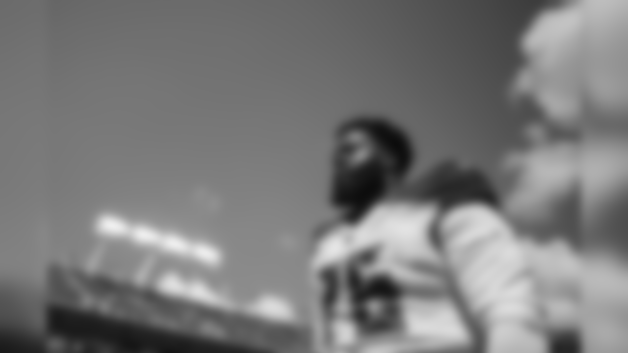 TAMPA, FL - SEPTEMBER 16, 2018 - Tackle Donovan Smith #76 before the game between the Tampa Bay Buccaneers and Philadelphia Eagles at Raymond James Stadium in Tampa, FL. The Buccaneers won 27-21. Photo By Kyle Zedaker/Tampa Bay Buccaneers