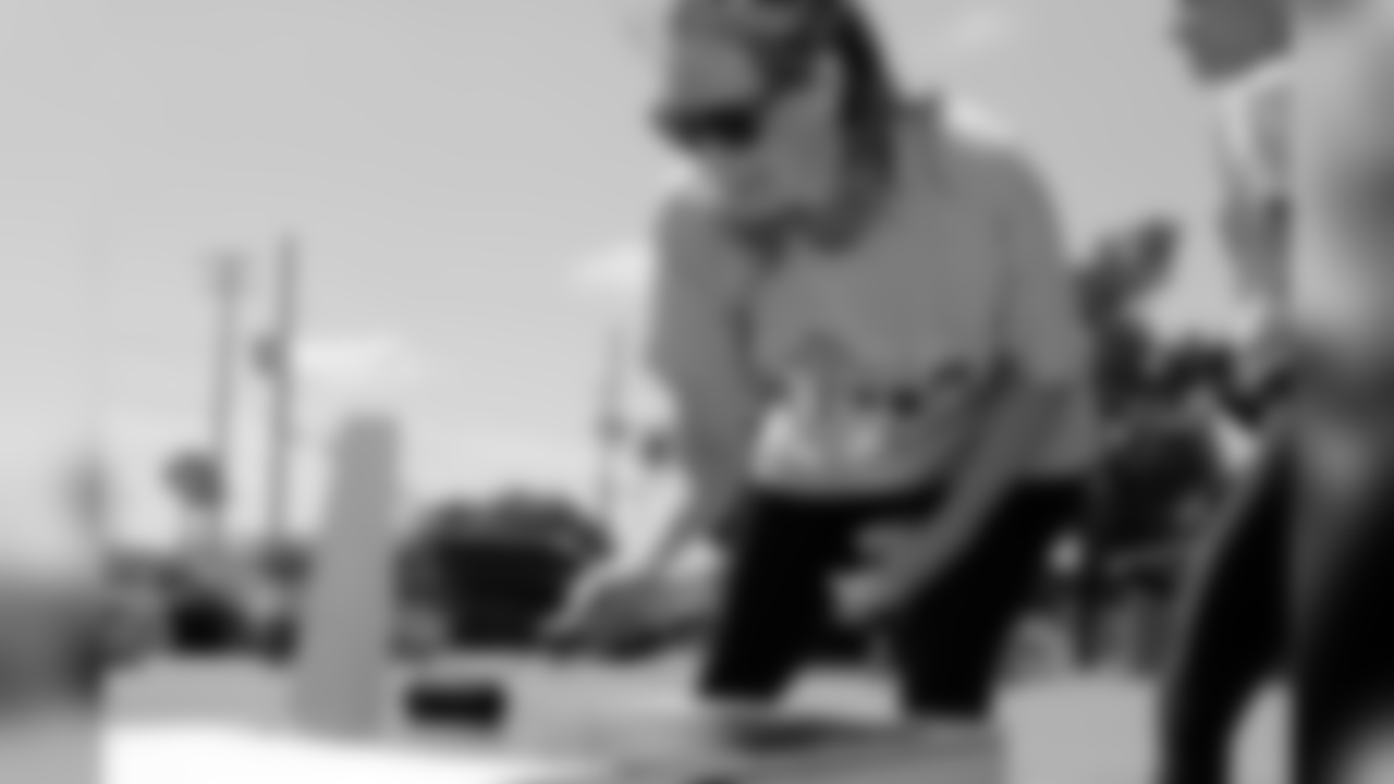 190510_MC_BucsDayOfServiceWEB_0089