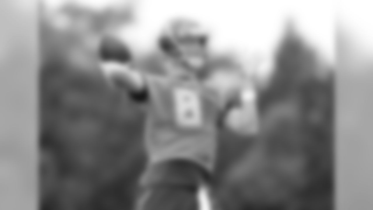 QB Mike Glennon