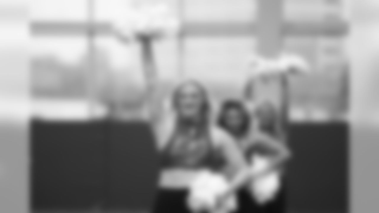 180913_KZ_Cheer_Practice_0021