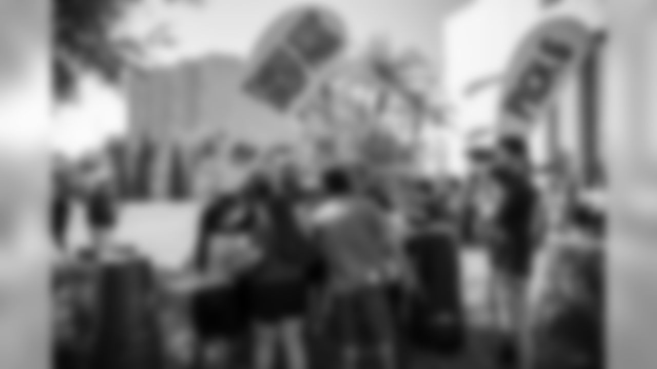 181030_GL_Moffitt_Visit_054