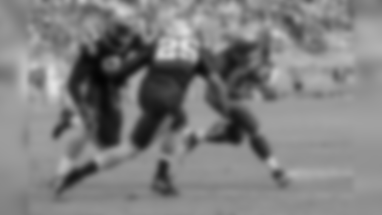 QB Ryan Fitzpatrick, No. 14