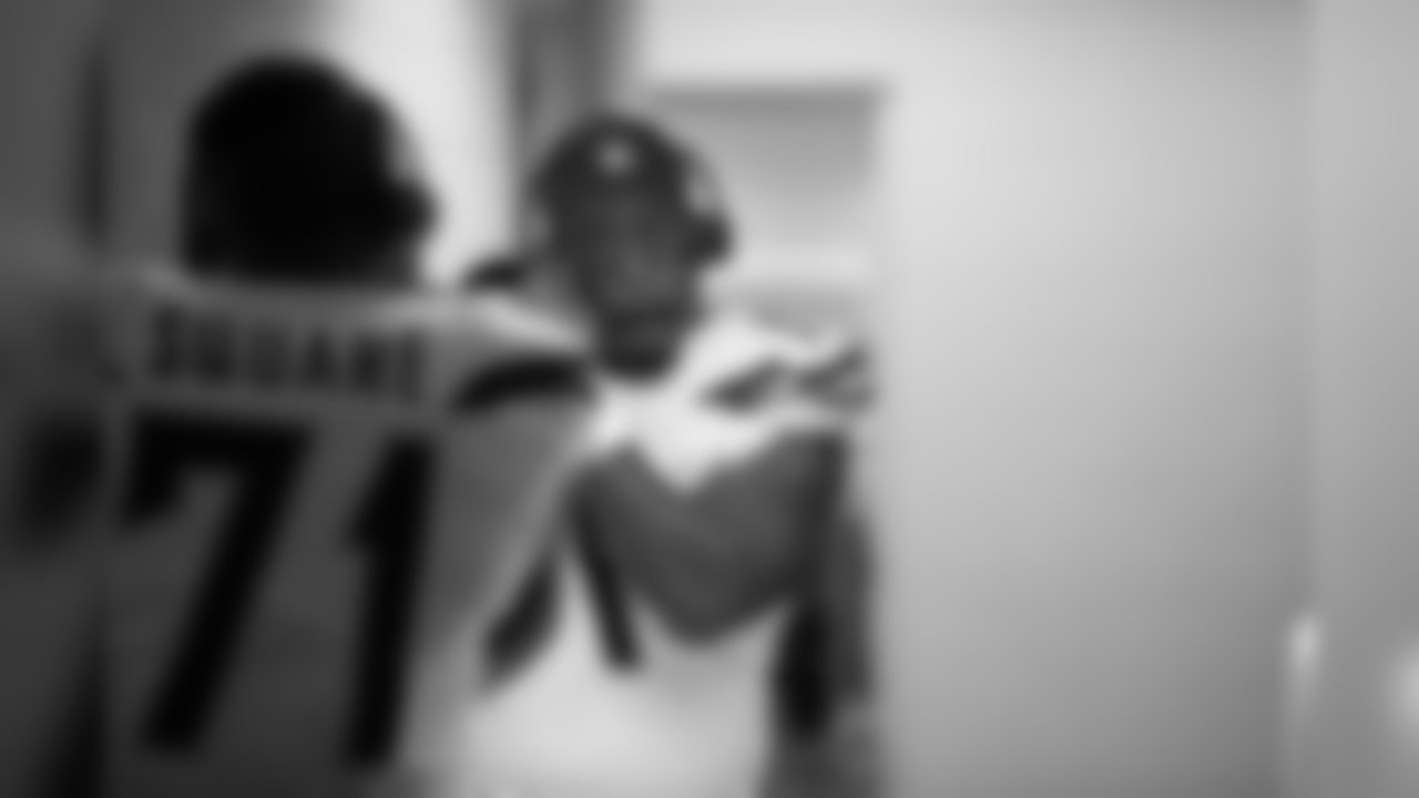 Damion Square prepares to play versus the Denver Broncos at Broncos Stadium at Mile High on Sun. Dec. 30, 2018.