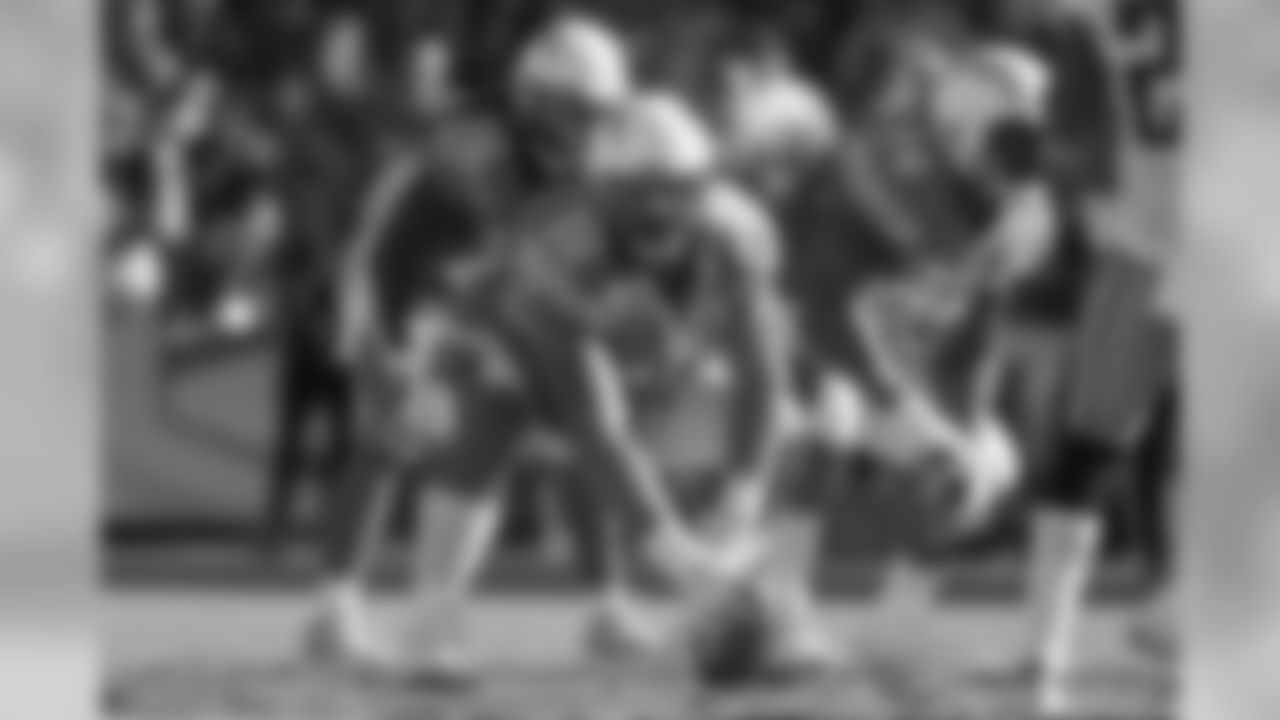 Chargers win 43-35 against the Tennessee Titans at Qualcomm Stadium