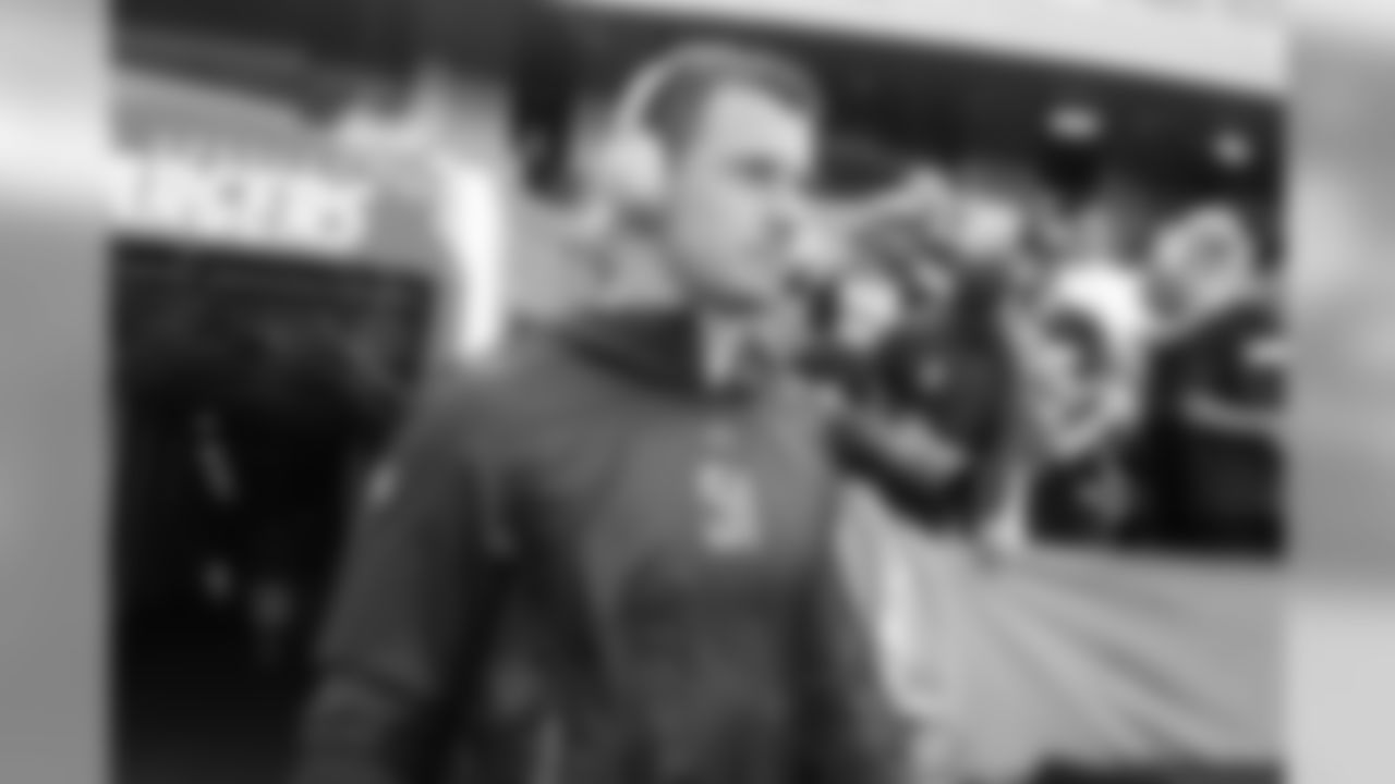 Kyle Emanuel walks out to the field to warm up before the Week 14 matchup against the Cincinnati Bengals at ROKiT Field at StubHub Center.