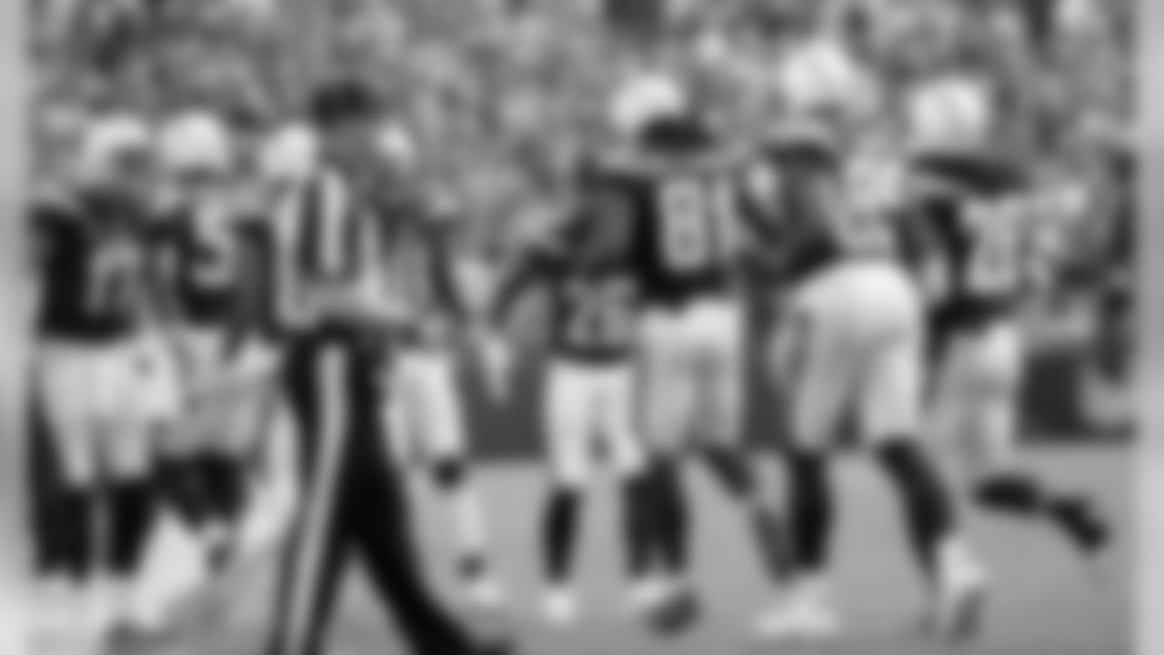 Mike Williams celebrates his first NFL touchdown with the rest of the team during the Chargers' Week 2 game against the Buffalo Bills.