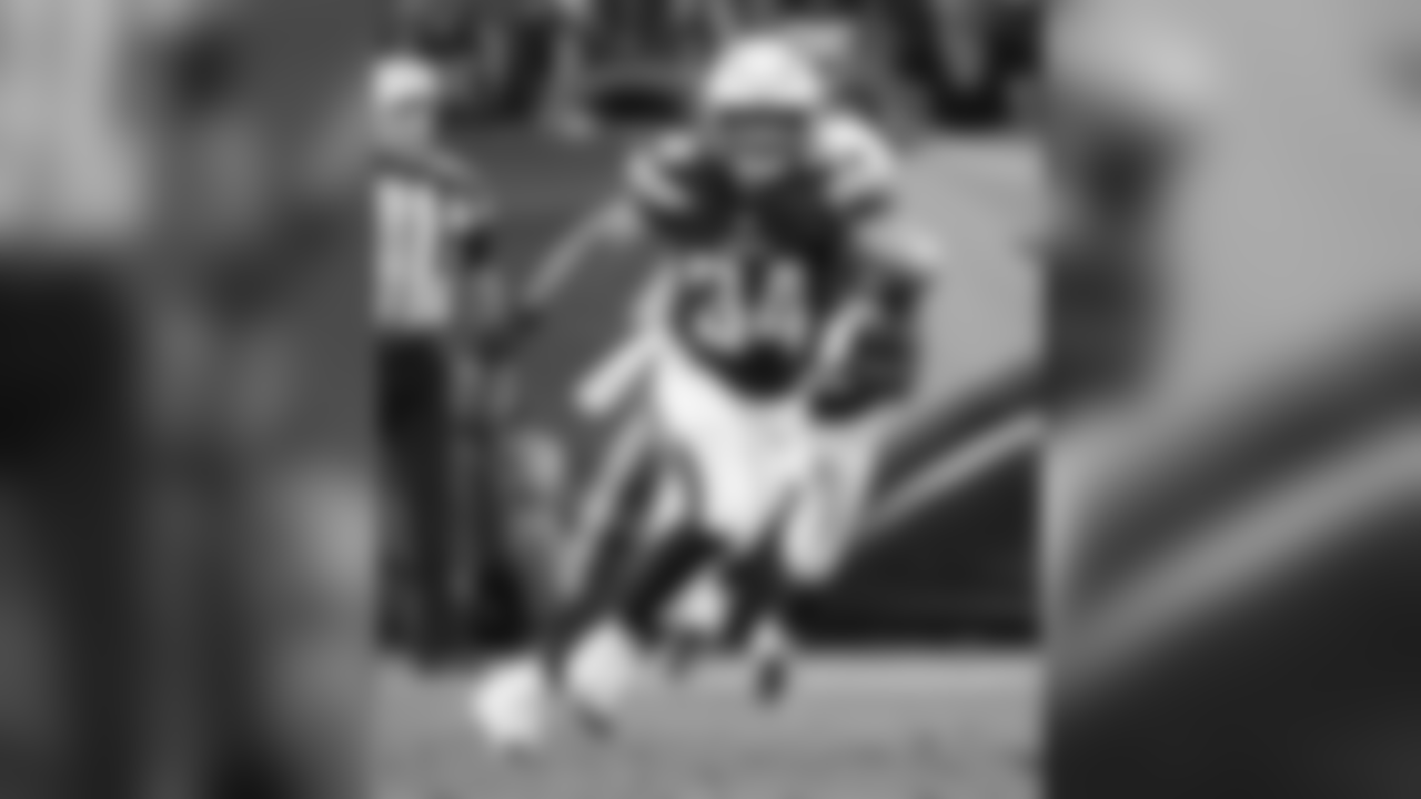 #34 FB Derek Watt