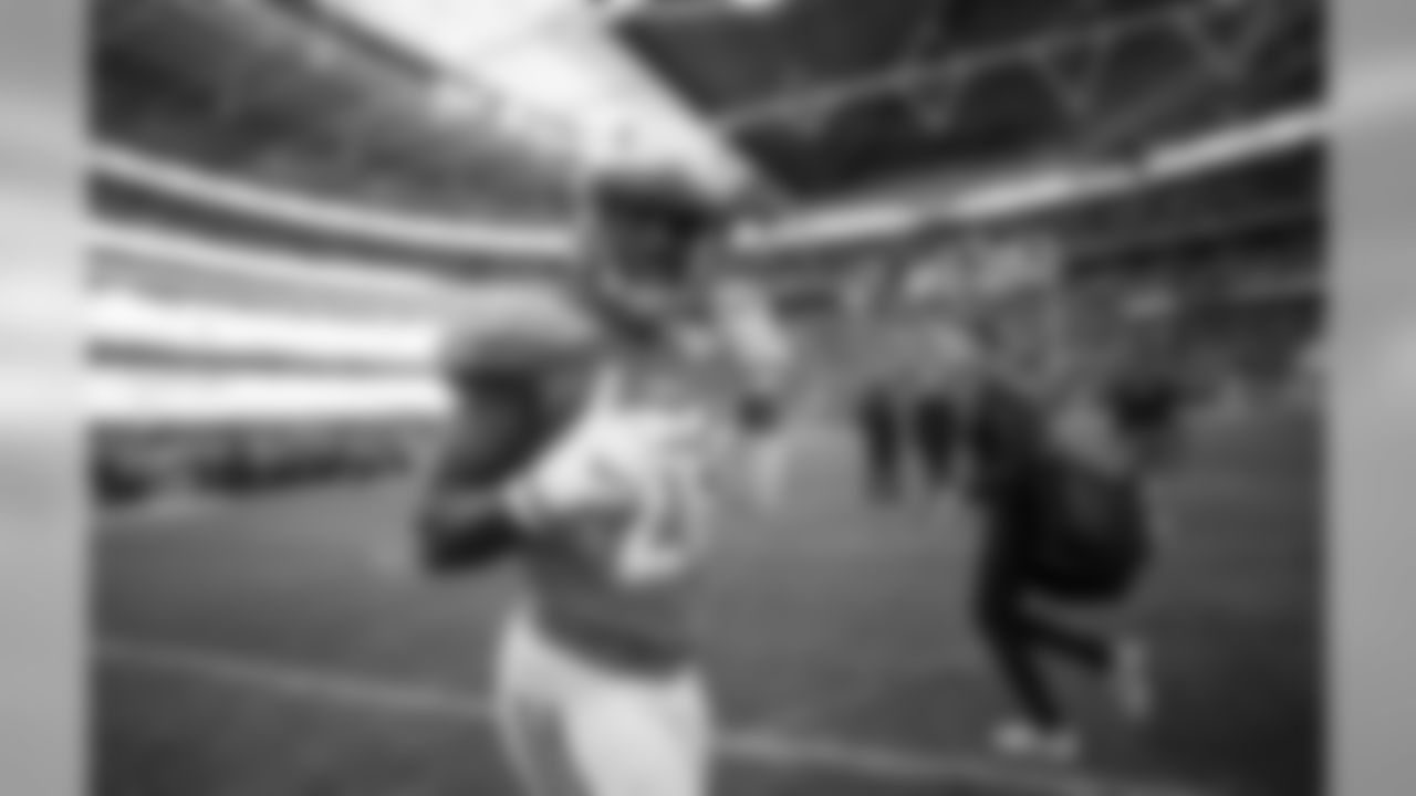 **#26 Casey Hayward Jr.**
In his first season with the Bolts in 2016, Hayward led the NFL with seven interceptions. He is a two-time second-team All-Pro from _The Associated Press_.