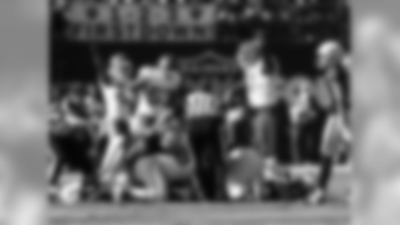 Kansas City Chiefs at Oakland Raiders at Oakland Alameda Coliseum on December 2, 2018.