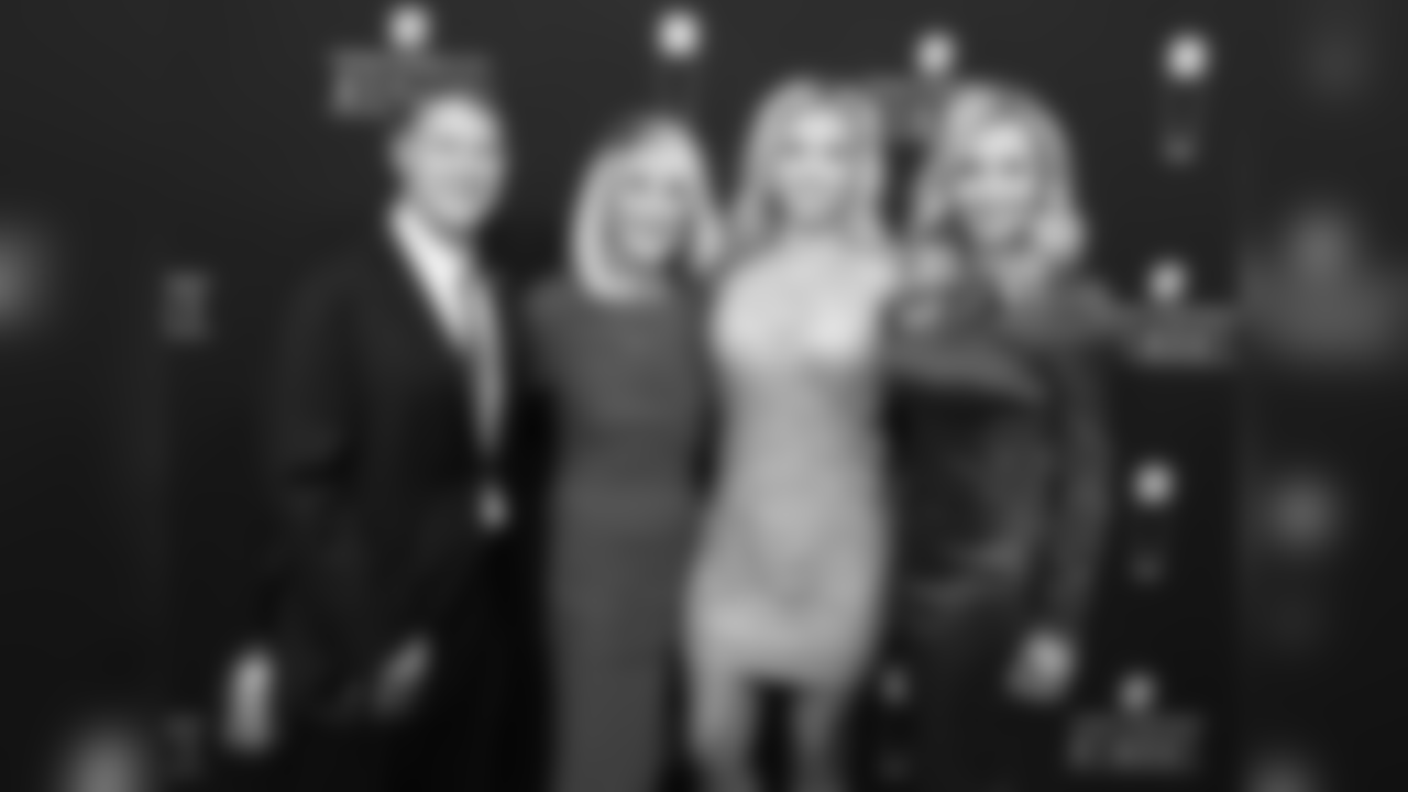 011_NFL_Honors19