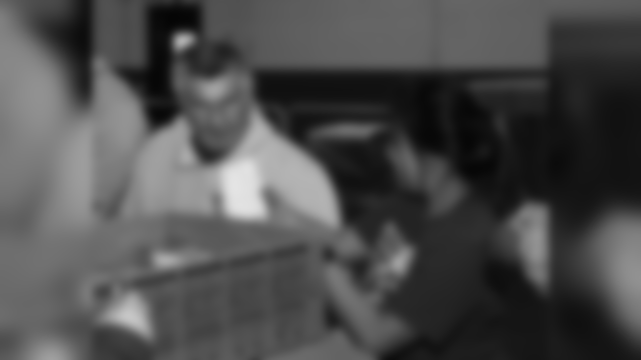 008SB_Caring19