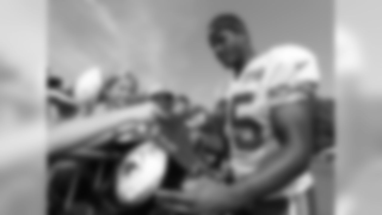Kansas City Chiefs defensive back Armani Watts (25) signs autographs during practice 8/13/18 at Chiefs Training Camp at Missouri Western State University in St Joseph, Missouri