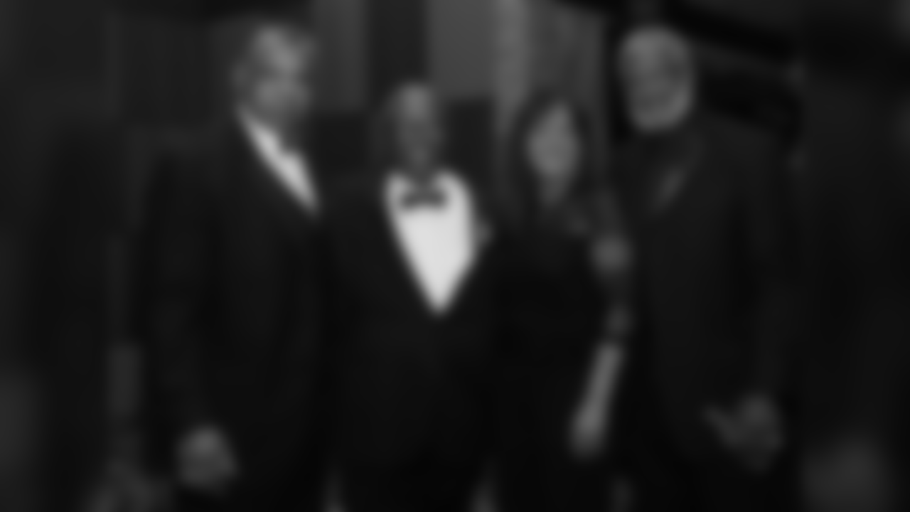 034_2019_101_Gallery