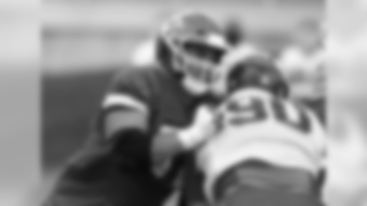 Kansas City Chiefs offensive tackle Eric Fisher (72) during practice on 10/10/18
