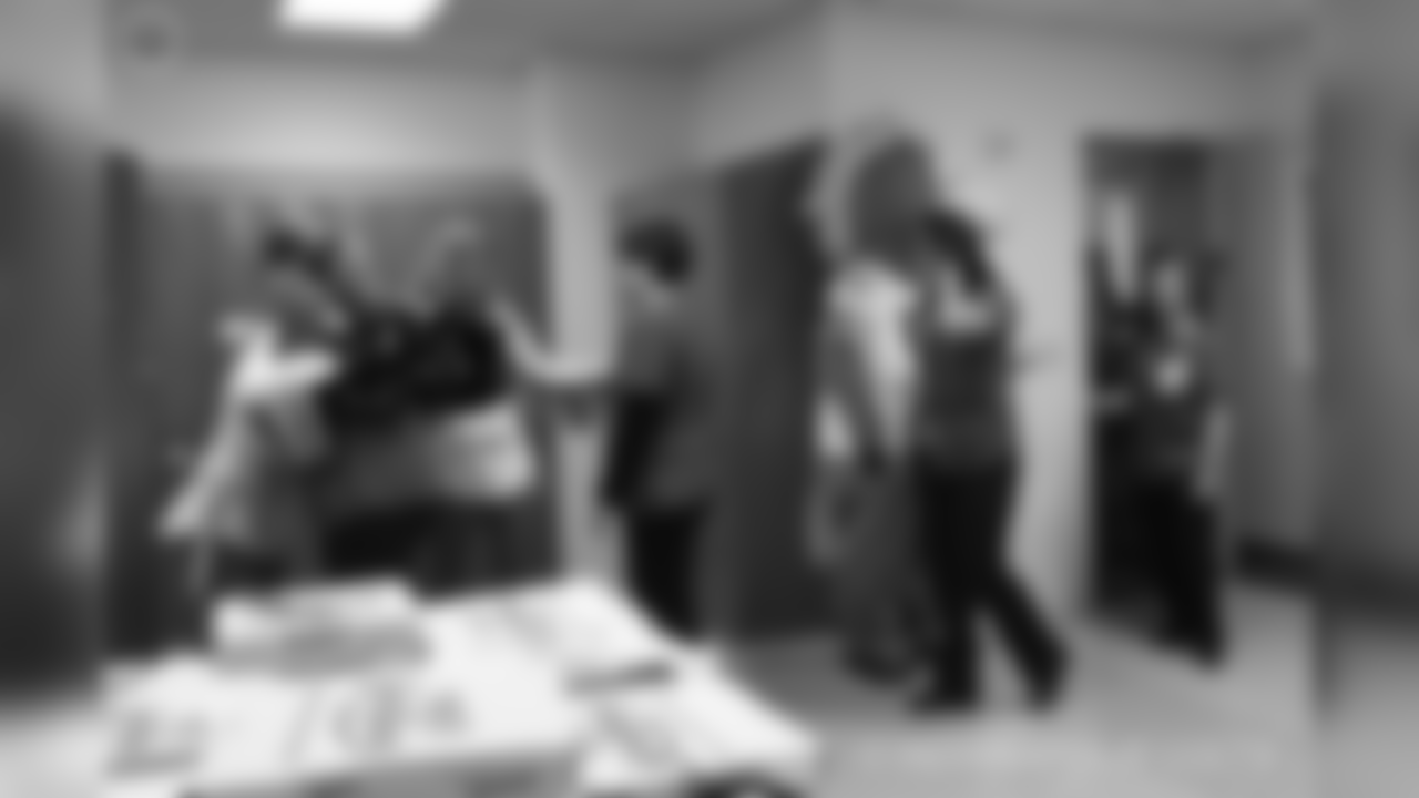 2018_1019_NursePizzaEvent_0042