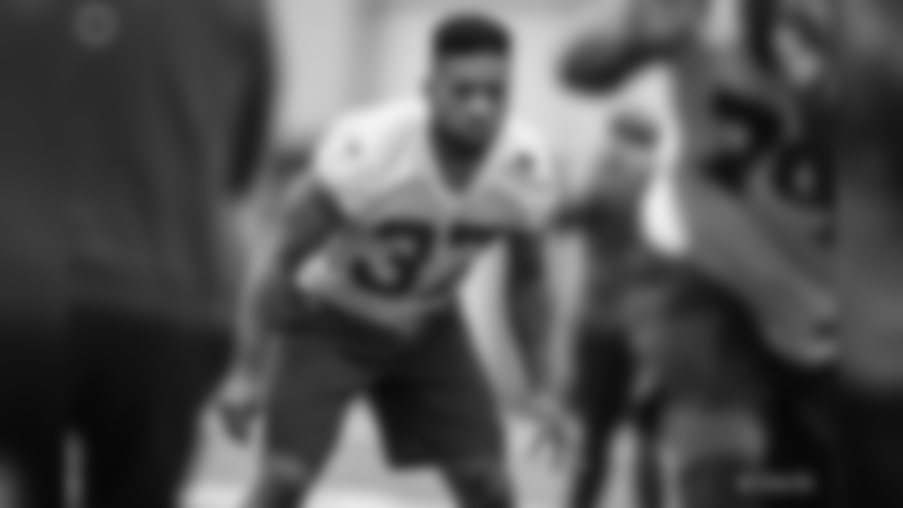 Practice highlights from day one of the Colts 2019 Rookie Mini-Camp!
