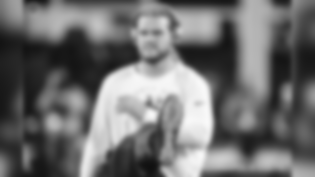 **Unrestricted Free Agent** **Tight end Ryan Hewitt:** Hewitt in 2018 appeared in 12 games with two starts for the Colts, and his only reception on the season was his first-career touchdown, a one-yard score against the Tennessee Titans Week 17. Hewitt was the 13th different receiver to catch a touchdown from quarterback Andrew Luck in the regular season, tying an NFL record.