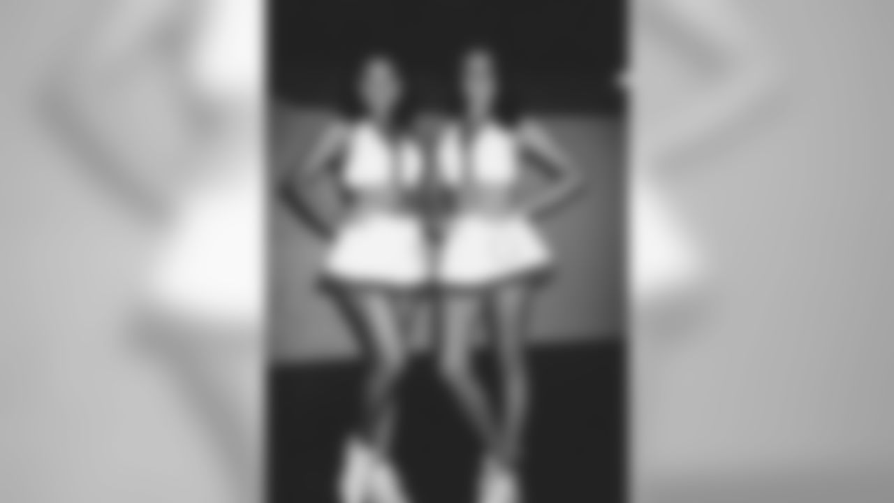 1998-2000 White 2 Piece Halter 3