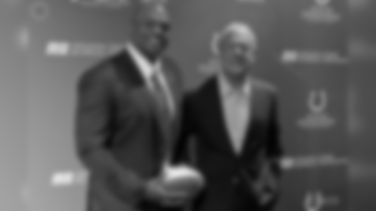 Former Indianapolis Colts defensive end Dwight Freeney will be inducted into the Indianapolis Colts Ring of Honor at Lucas Oil Stadium on Sunday, Nov. 10 when the team hosts the Miami Dolphins.