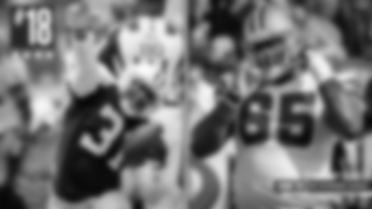 **No. 18 – 2002 Class**
This was a very top-heavy class, with Williams going No. 8 and Gurode getting picked 37th. So it shouldn’t a surprised that both had really good careers. With five Pro Bowls for each of them, this 2002 class had a total of 10 selections, which is higher than many other classes on this list. Antonio Bryant had great talent but didn’t put together a long career in Dallas and the rest of the picks didn’t hit.