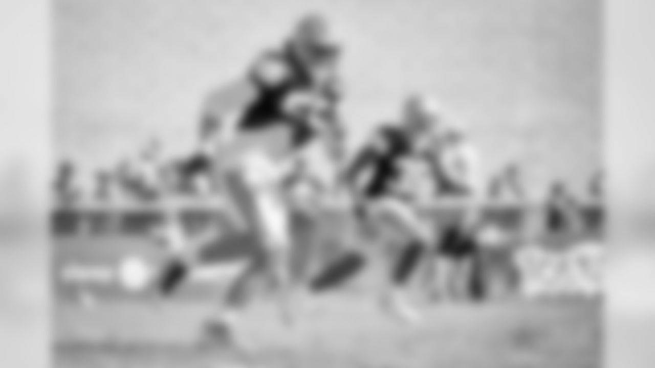 20180806_Training_Camp_Leighton Vander Esch_Selects_JJ_006000
