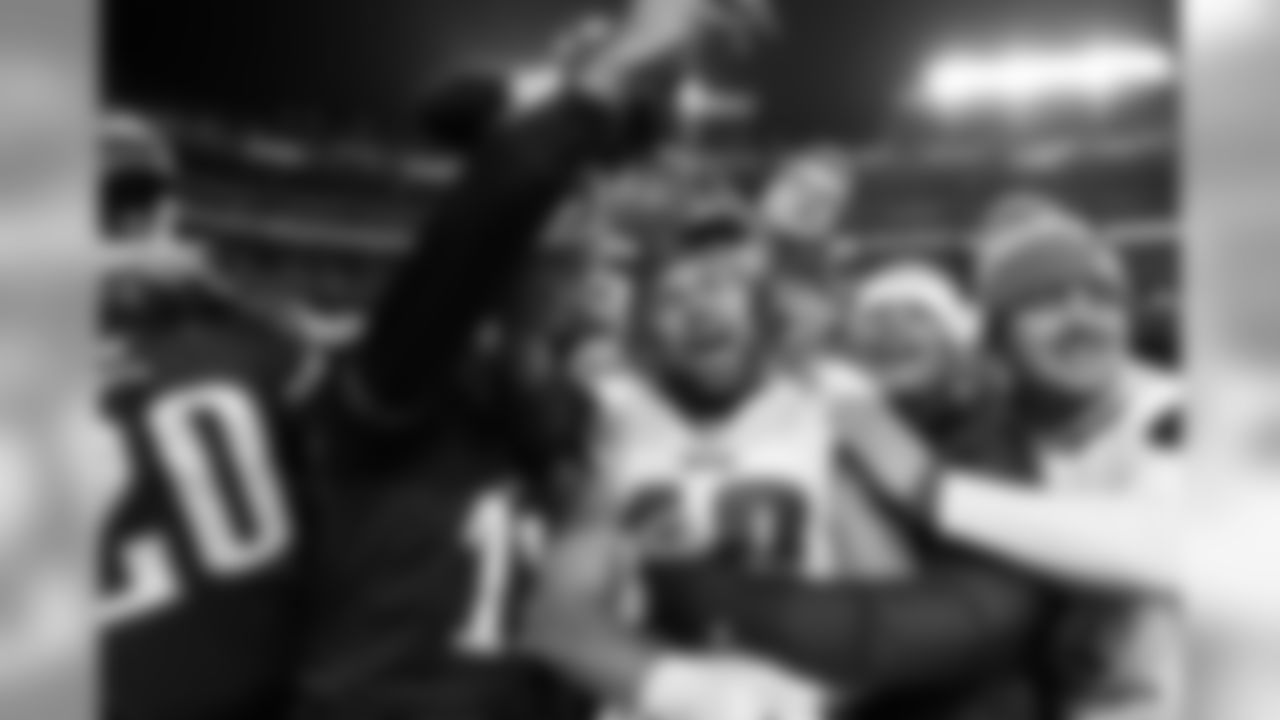 WR Golden Tate with Eagles fans
Philadelphia Eagles vs. Washington Redskins at FedExField in Landover, Md. On December 30, 2018