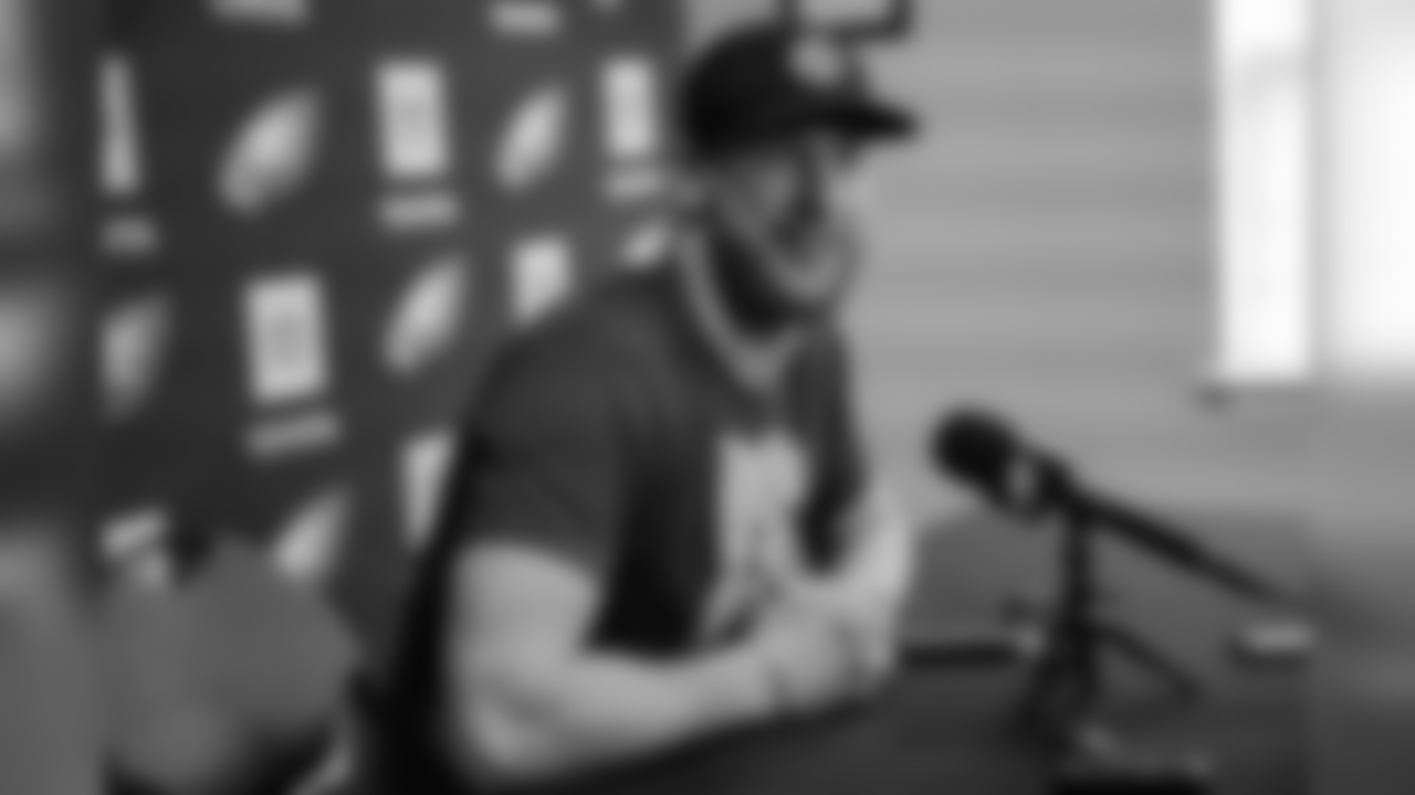 QB Carson Wentz