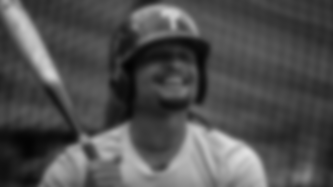 CB Avonte Maddox