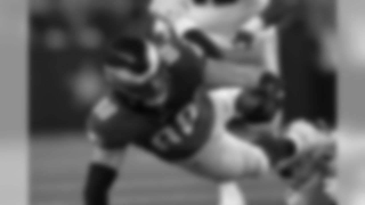 TE Dallas Goedert
Philadelphia Eagles vs. Dallas Cowboys at AT&T Stadium on December 9, 2018