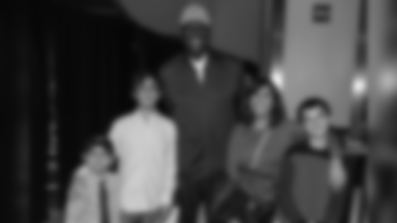Eagles Legend Harold Carmichael joins in on the fun