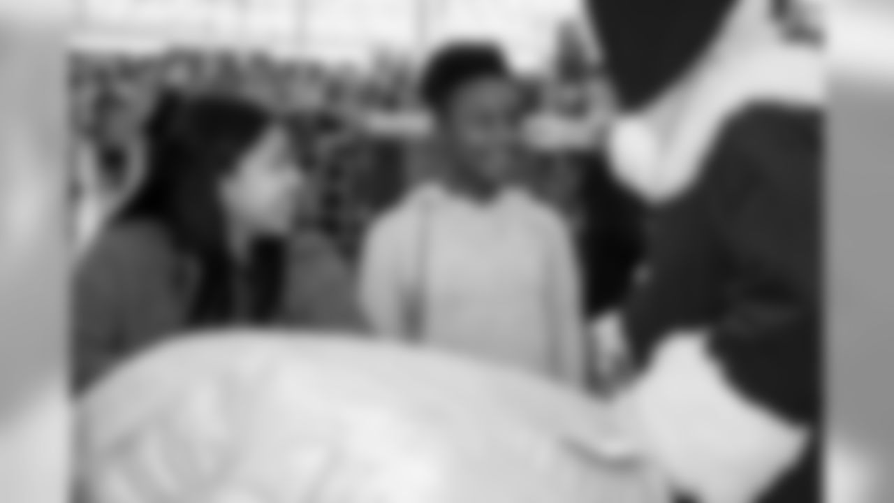 ShopWithaPro_KD_12172018_0384