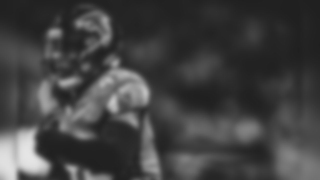 LB Deion Jones
Atlanta Falcons / Lynn Bass