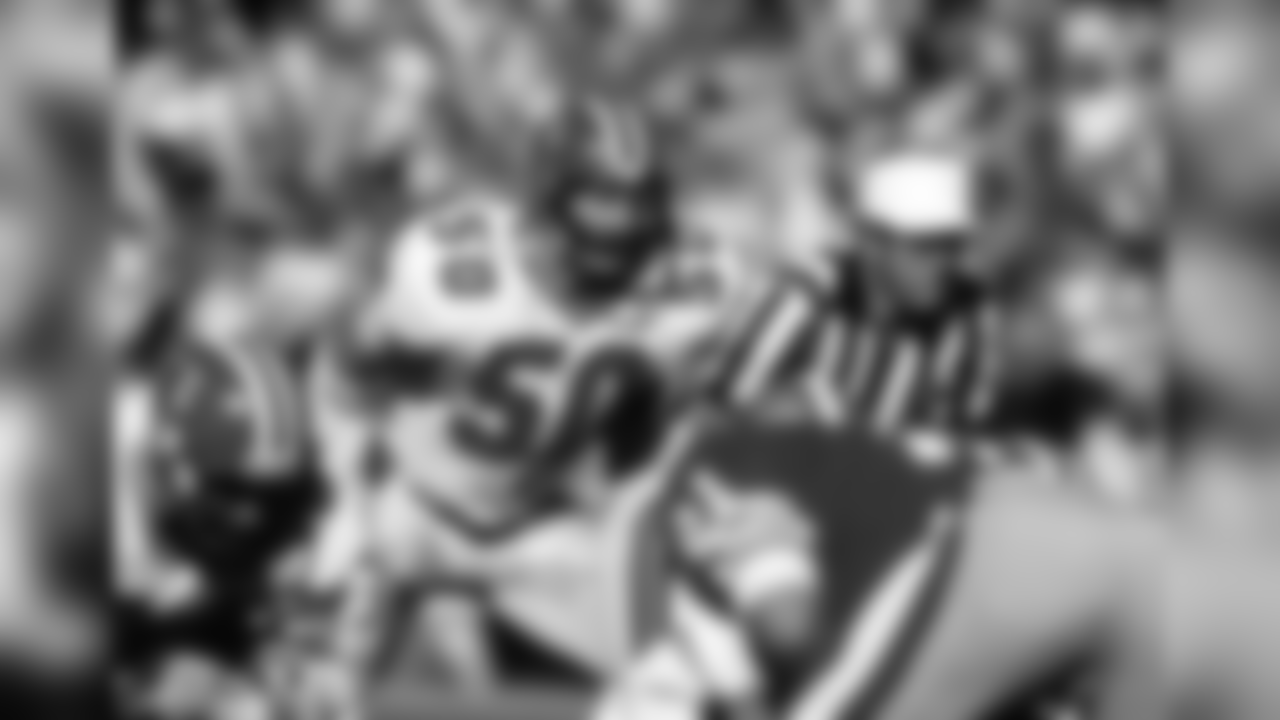 LB Buddy Curry waits for the snap during an NFL game against the San Francisco 49ers on Sunday, Nov. 23, 1986, in San Francisco.
AP Photo / Greg Trott